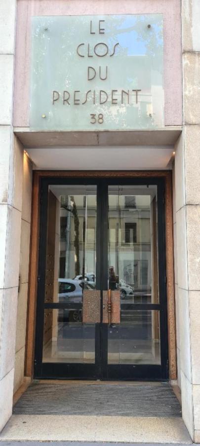Part Dieu. Appartement rénové avec box garage Lyon Exterior foto
